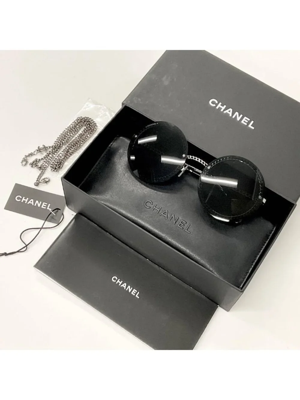 Chanel Sunglasses CC Logo Chain Eyewear Black